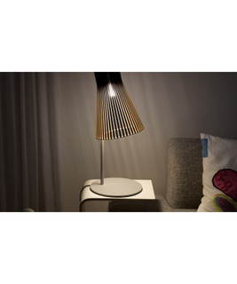  Secto 4220 Bordlampe Sort
