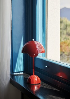  Flowerpot VP9 Vermillion Red